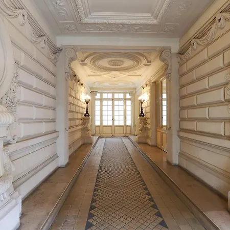 Luxury Trocadero Paris